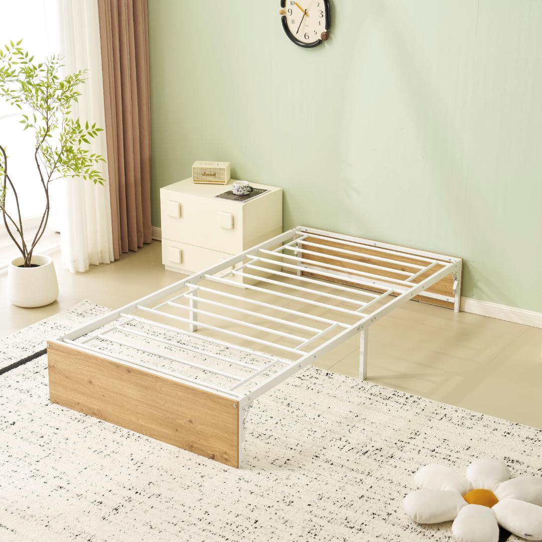 限定価格！パイプベッド 折りたたみ ベッドフレーム　コンパクト 折畳　ブラック