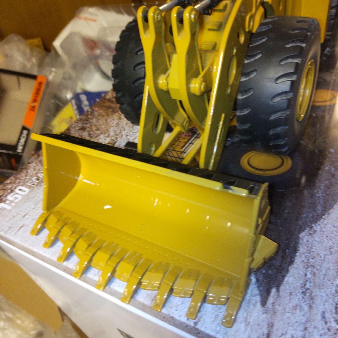 キャタピラー建機　CAT 994K WHEEL LOADER 　1/50