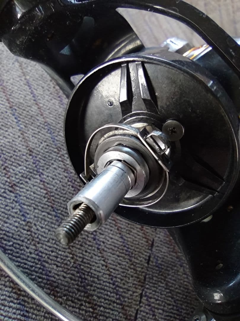 DAIWA スピニングリール ブラック/グリーン