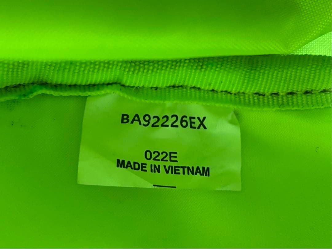 ヨネックス テニス バドミントン ラケットバッグ 6本用（海外仕様）