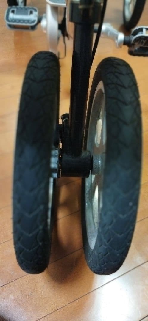 専用送料込み【ノーパンクタイヤ】四輪自転車クークル 三輪自転車