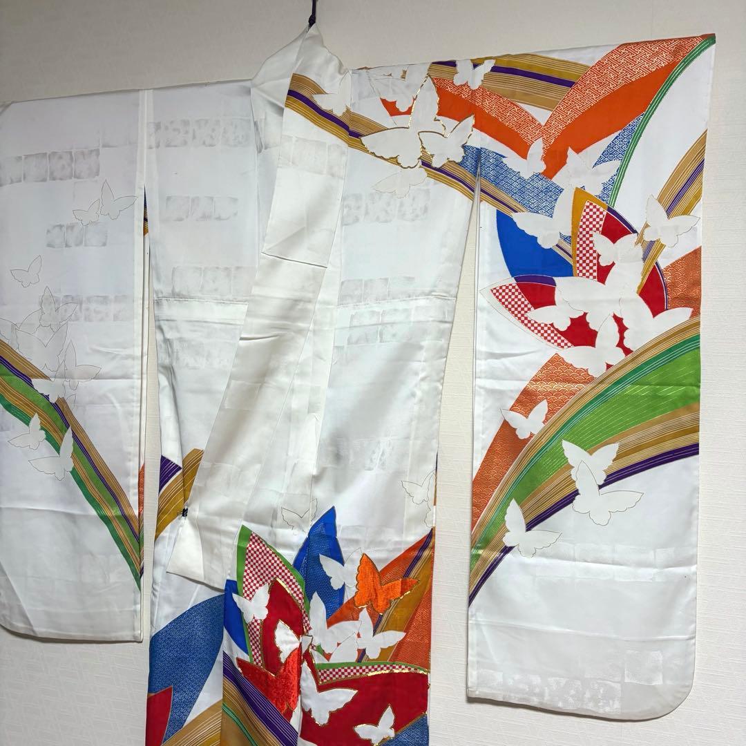 【舞台衣装】 。振袖 蝶々文様 金銀駒刺繍入り 単衣 広衿 身丈約158.5cm