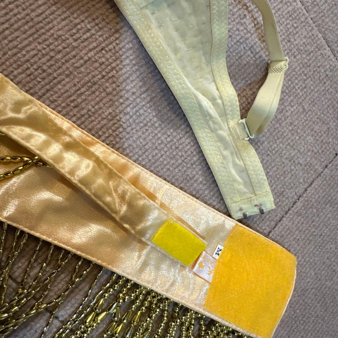 ブラ・ベルト・チョーカーの3点セット＋スカート