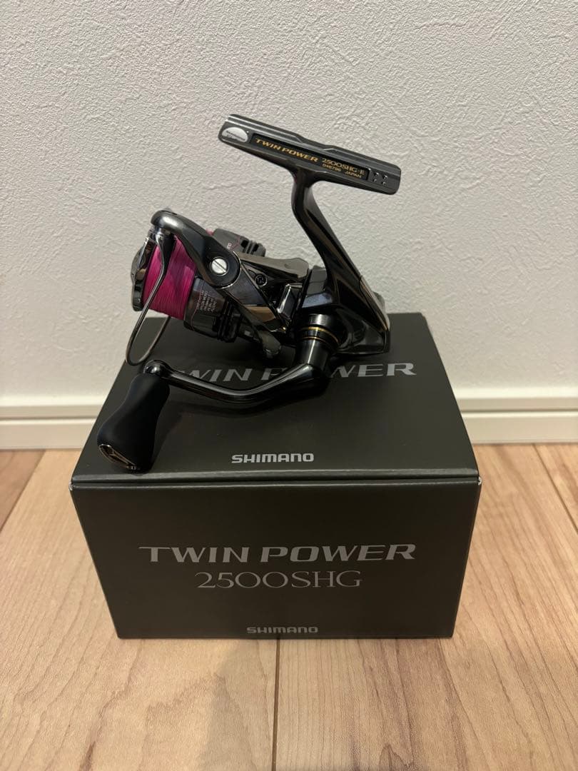 リール SHIMANO 24 TWIN POWER 2500SHG