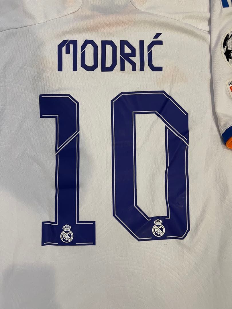 アディダス　レアル・マドリード　モドリッチユニフォーム　21/22 CL決勝仕様