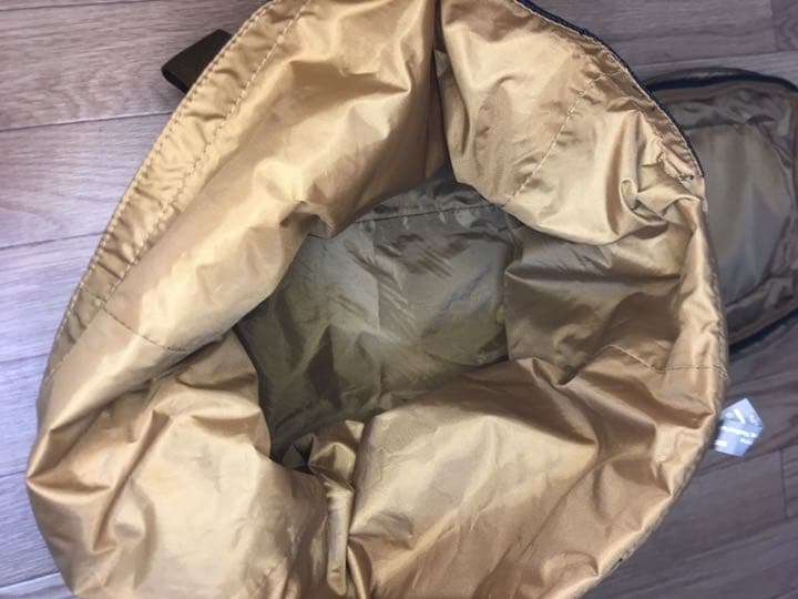 トランクバッグ　自転車用キャリアバック　basil社　MilesTrunkBag