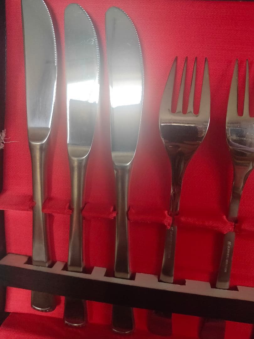 Zwilling J.A. Henckels カトラリーセット36本 廃盤品