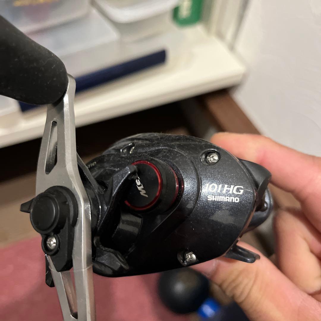 2.SHIMANO CASITAS MGL 101HG リール