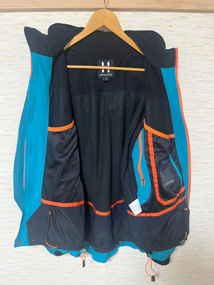 ホグロフス　マウンテンパーカー