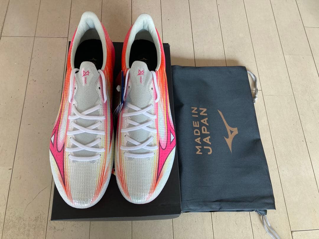 ミズノα3ジャパン 白✖️ピンク　26.5㎝　新品。