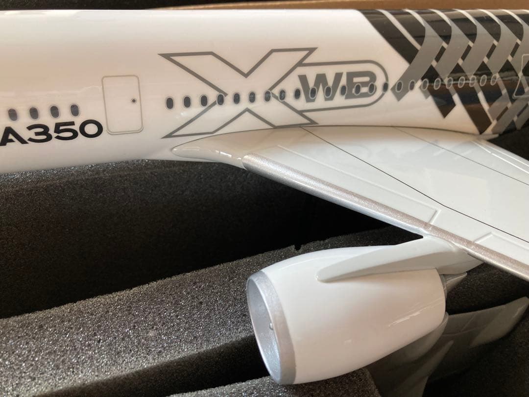 【新品未使用】PACMIN 1/100 エアバスA350XWBデスクトップモデル