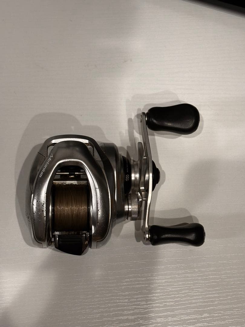 ベイトリール　メタリウム16 右巻き