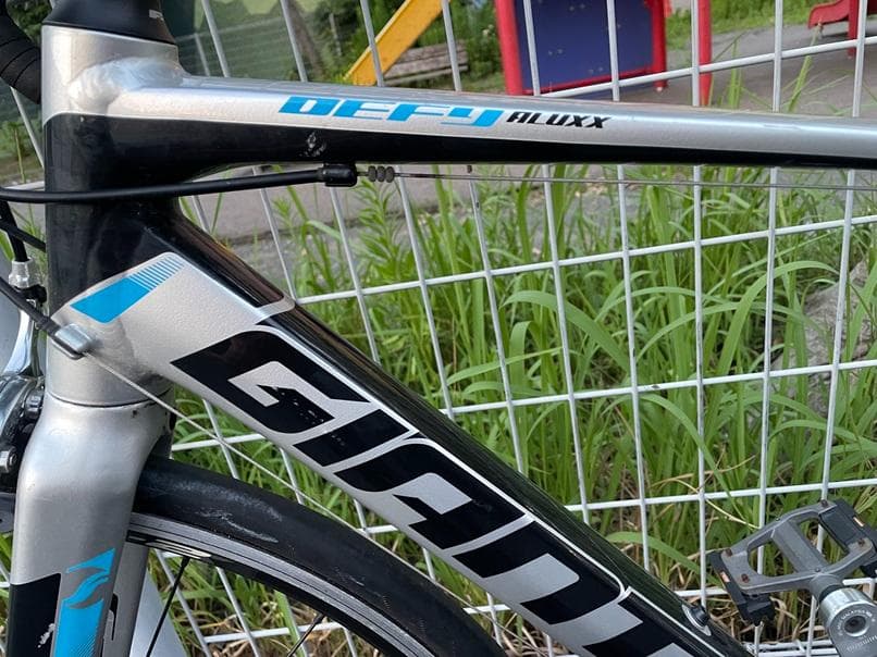 GIANT-DEFY2-ロードバイク-手渡しのみでお願いします