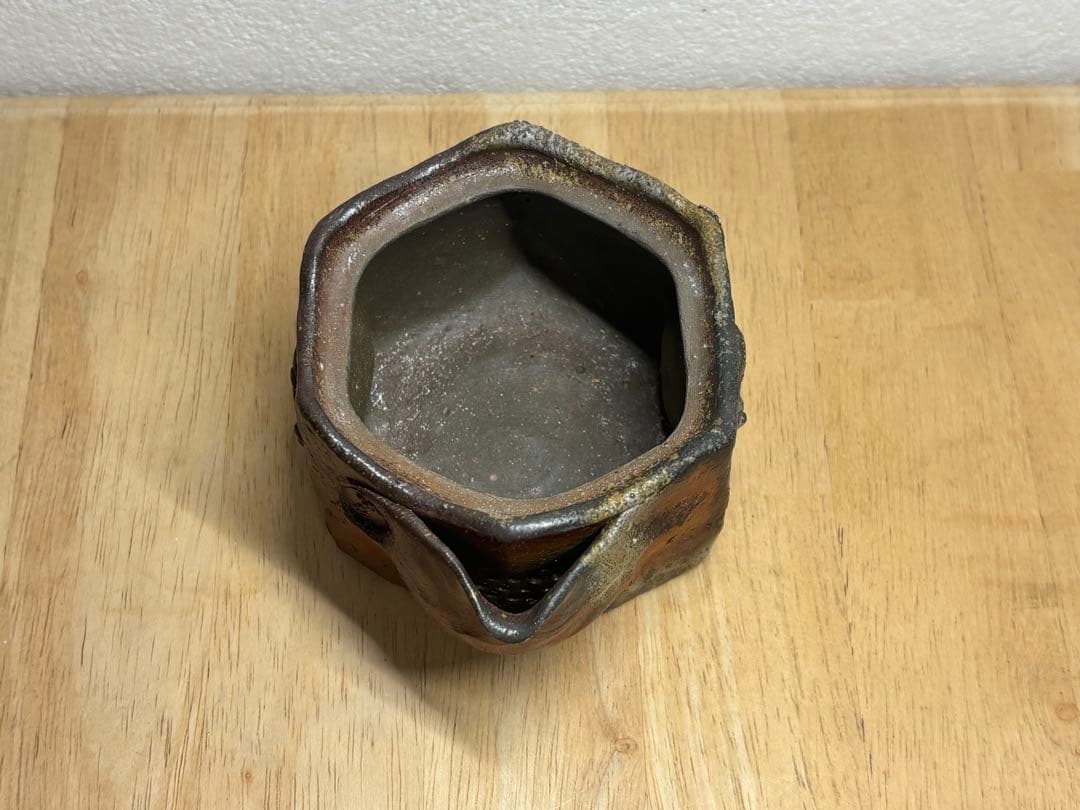 127. 備前焼 宝瓶 登り窯 カニと貝(タニシ) 6角 手びねり 急須