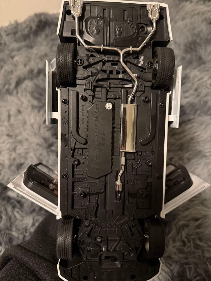 最終値下げ！これ以上は値下げできません トヨタ アルファード ミニカー 1/18