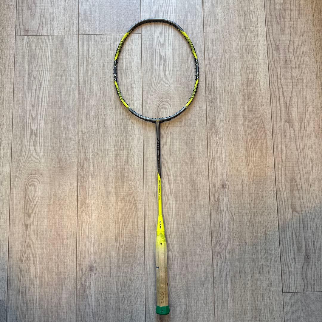 ヨネックス アークセイバー7Pro 4U5 ヒビ有 ラケット