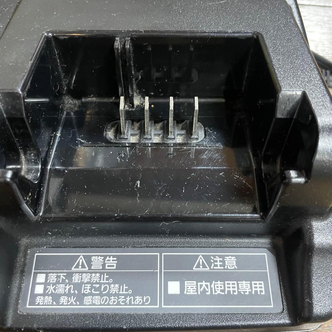 バッテリー充電器(リチウムイオン電池用) Panasonic NKJ073Z