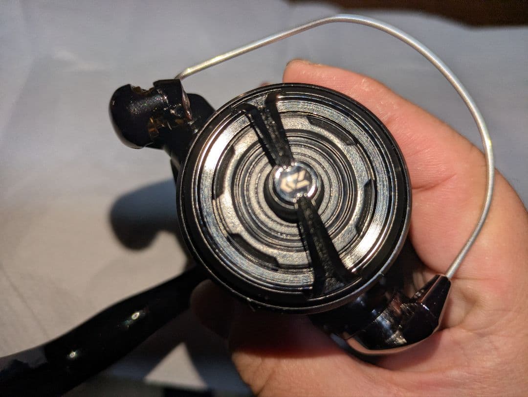 ダイワ　DAIWA　23 レガリス LT2500S-XH　本体のみ