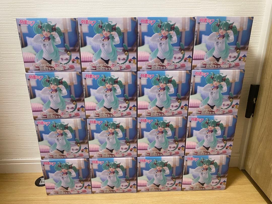 初音ミク　Desktop Cuteフィギュア　猫耳Tシャツver. 16個セット