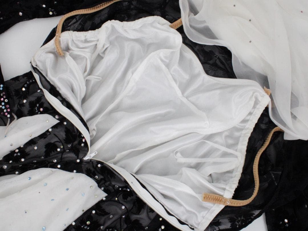 【美品 社交ダンス衣装】ホワイト×ブラックレース柄 ドレス スタンダード モダン