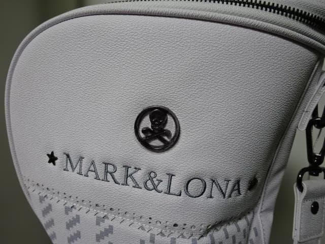 新品!!(定価64900)マークアンドロナ・ゴルフバッグ クラブケース