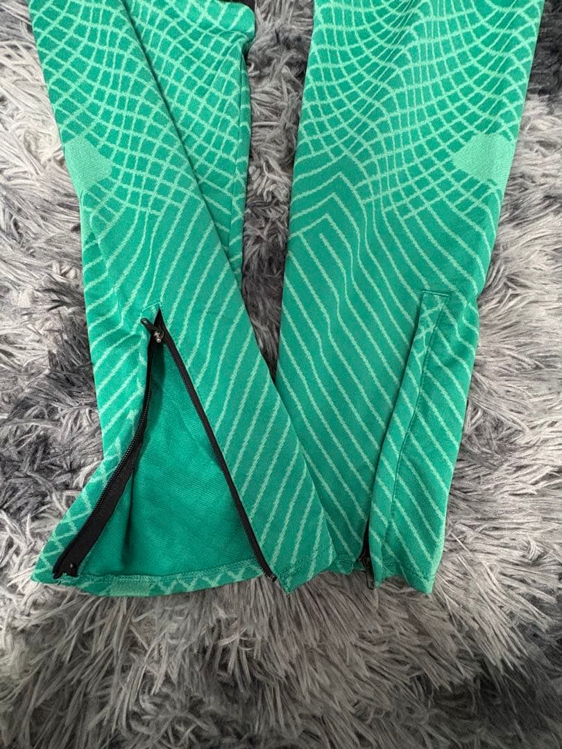 超美品 NIKE ナイキ サッカー トレーニングウェア 上下セット 最終値下げ！