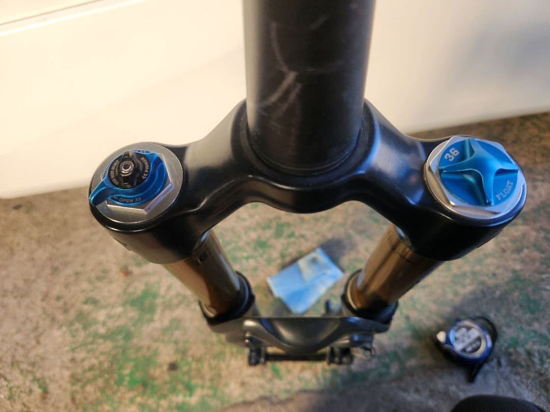 FOX 36 フロントフォーク