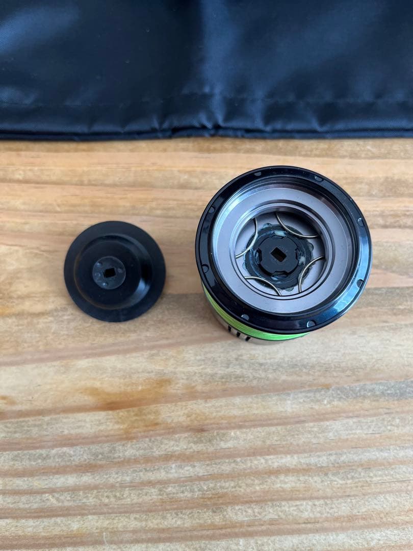 シマノ　19ヴァンキッシュ4000XG リブレカスタムチタンノブ　EF30