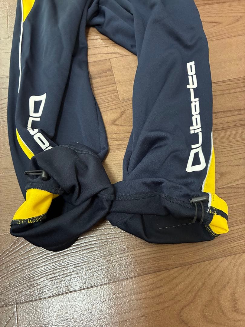 リベルタサッカースクール　120cm ジャージ　上下セット　Mizuno