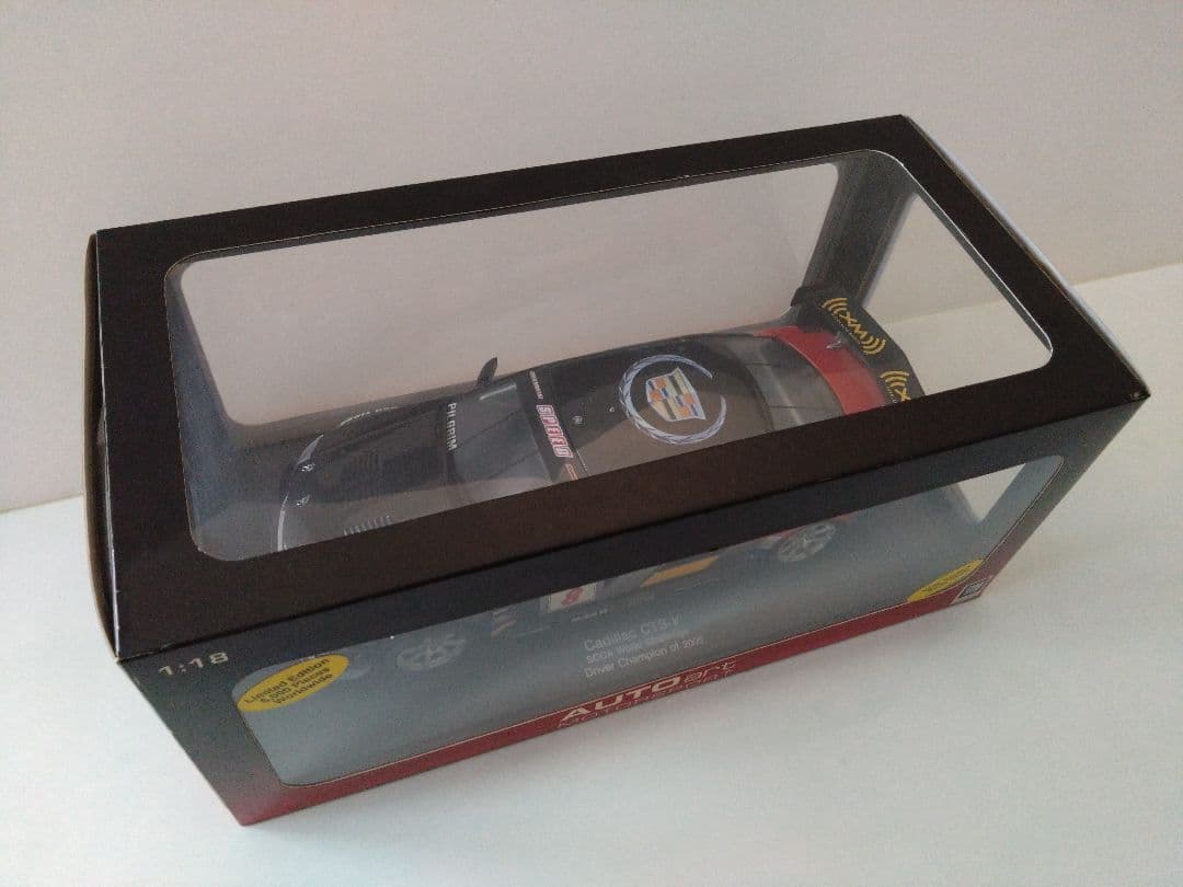 Cadillac ミニカー レーシングカー 1/18