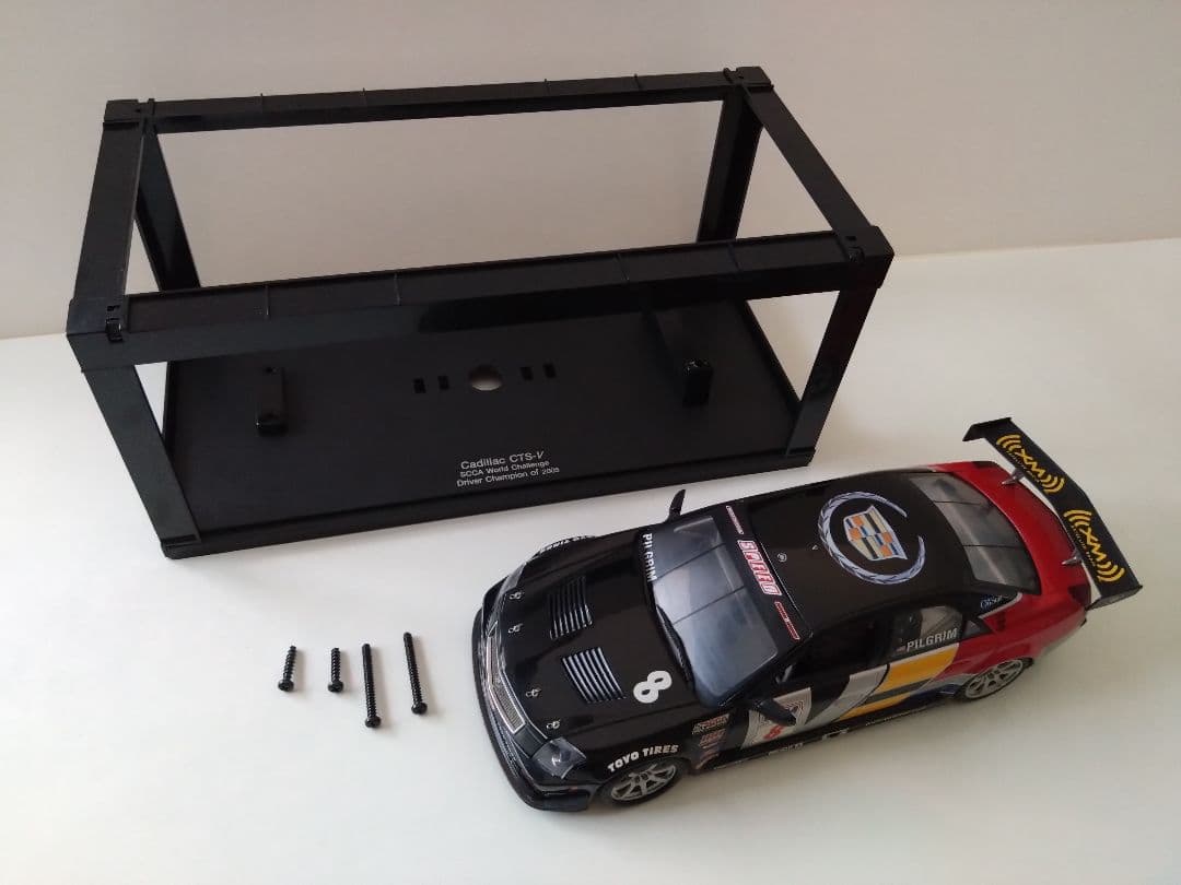 Cadillac ミニカー レーシングカー 1/18