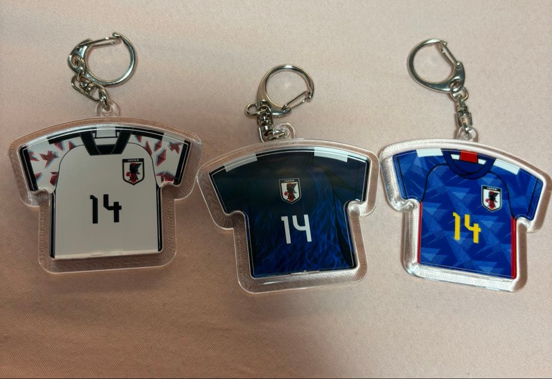 サッカー日本代表 プレーヤーズユニフォームキーホルダー 伊東純也 3点セット