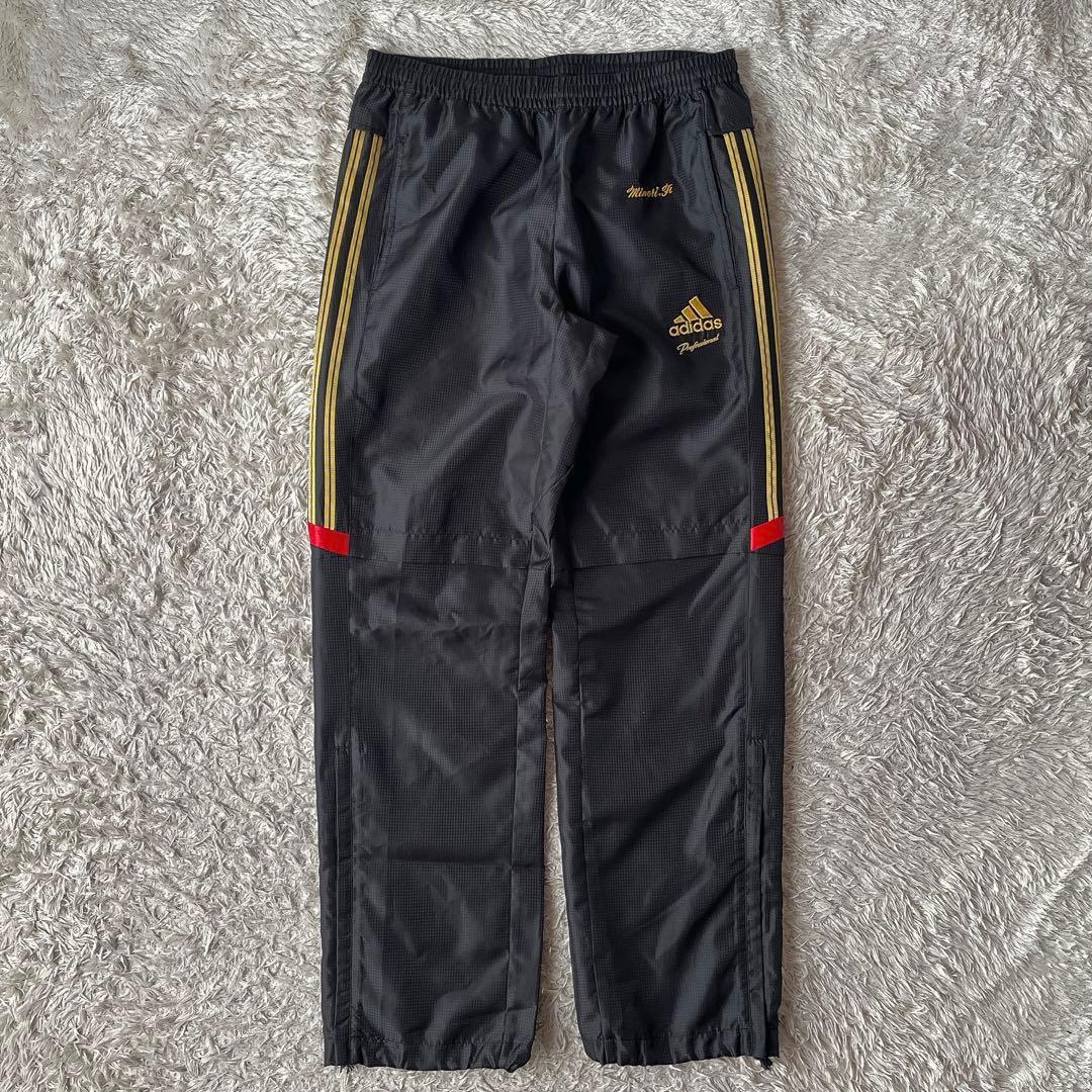 【美品】アディダス ナイロン 上下セットアップ ウィンドブレーカー ロゴ刺繍 黒