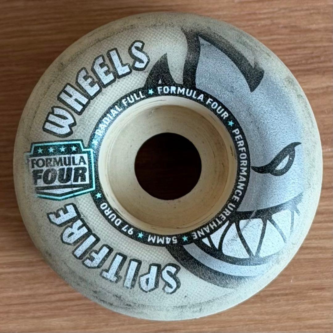 スケートボード SPITFIRE-FORMULAFOUR-97D-RADIALFULL-54mm