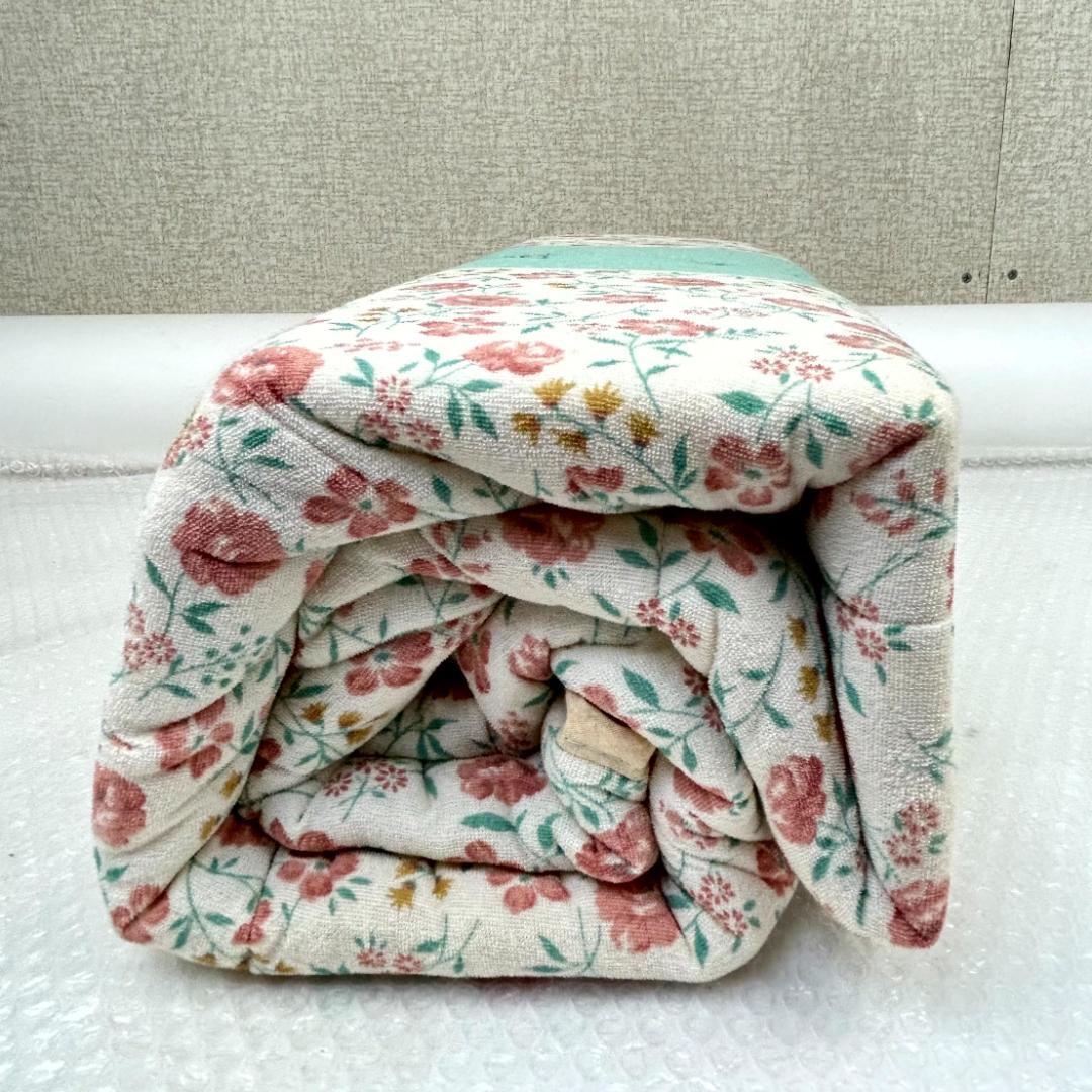 【新品未使用】西川産業　合繊掛ふとん　キルトケット　2枚組　モルコムローズ