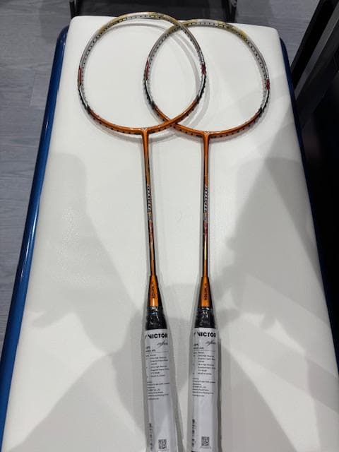 VICTOR K-6000 バドミントンラケット 3本セット